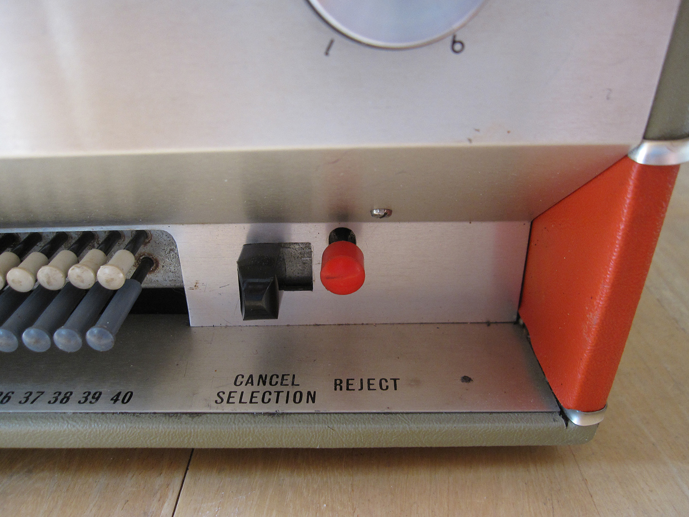 KB Discomatic lid release and start lever